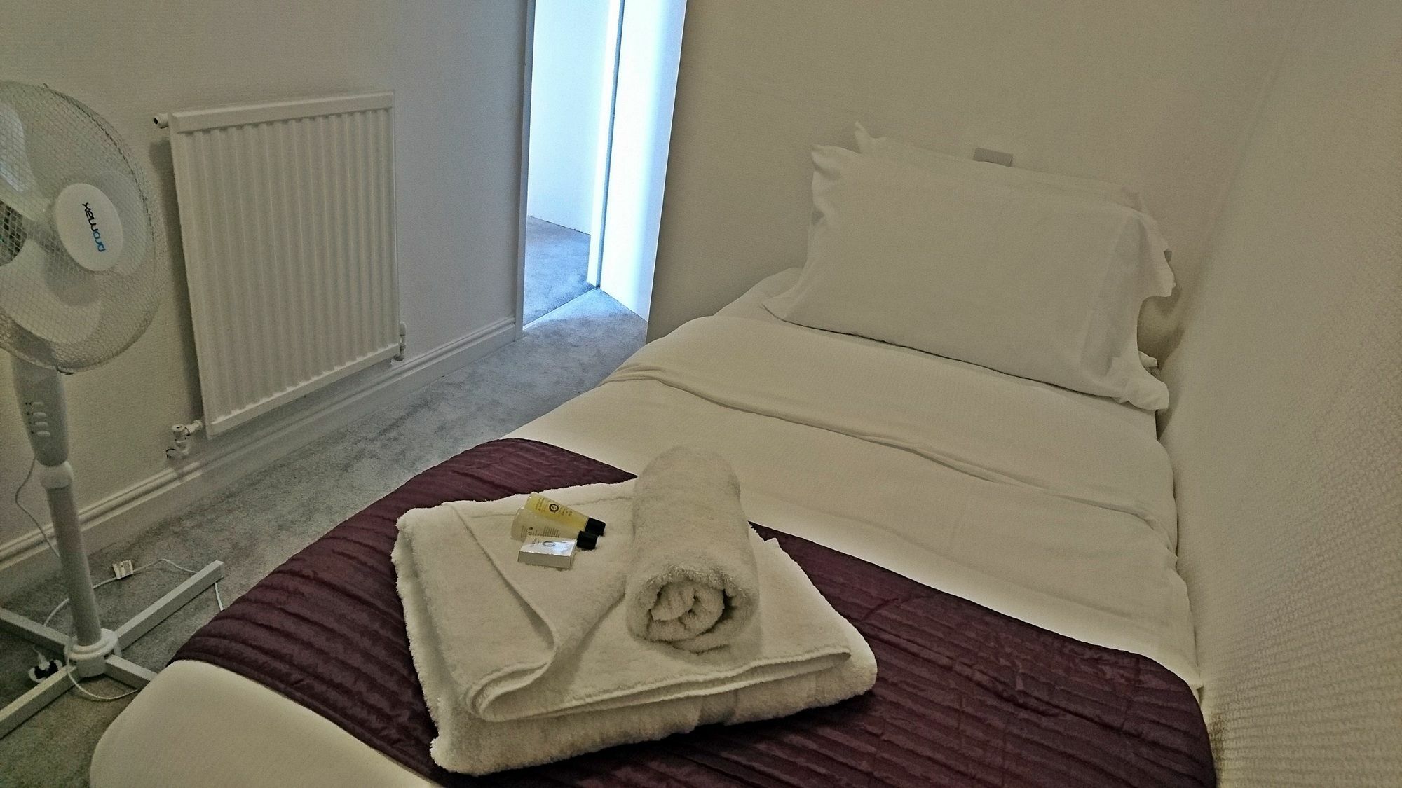 Marine Residence 斯卡伯勒 外观 照片